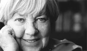 http://www.quieroletras.com/maria-elena-walsh/