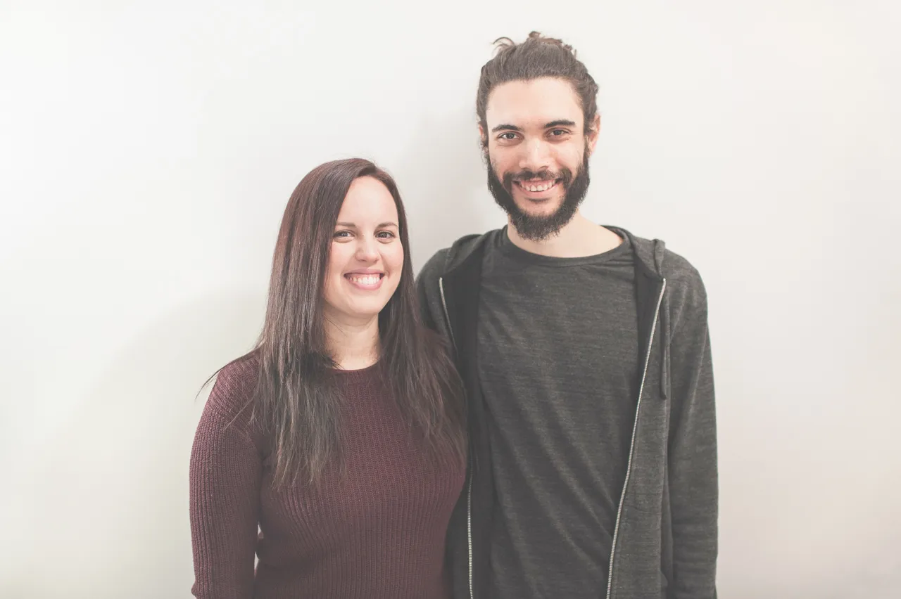 Simple Vegan Blog's co-founders Iosune Robles and Alberto Aragón, creating easy vegan recipes out of Spain.